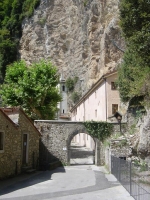 Eremo di Calomini, ingresso