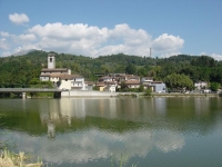 Pontecosi: il paese, la chiesa, il campanile.